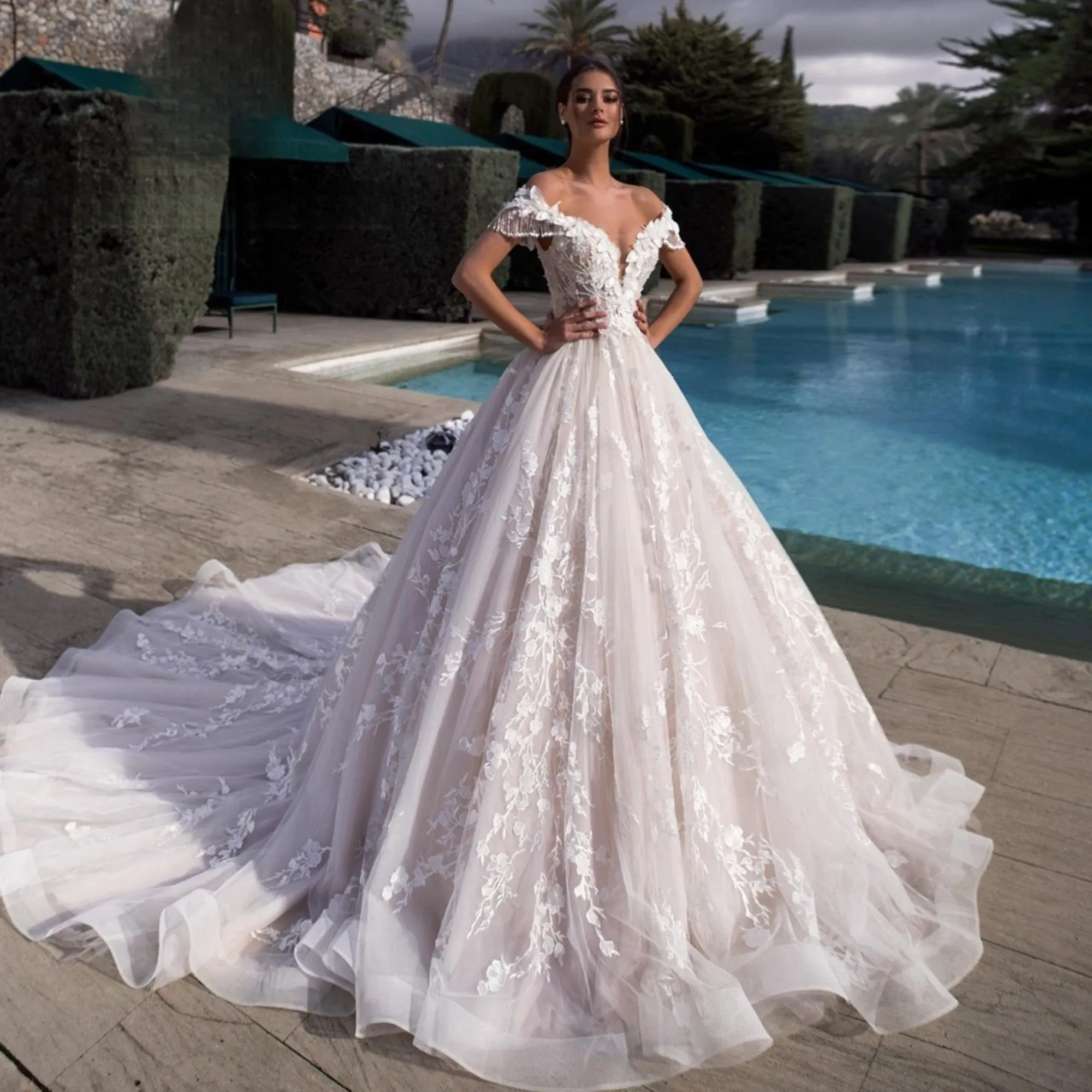 Vestido De Noiva De Renda Fora Do Ombro Com Apliques De Miçangas