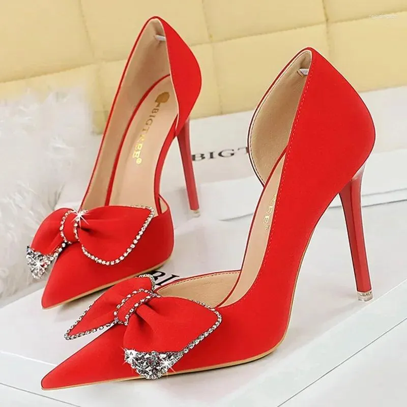 chinese dress ladies Nina Kids Bonnett (Toddler/Little Kid) Girls Shoes Red Pearlized : 1 Little Kid N