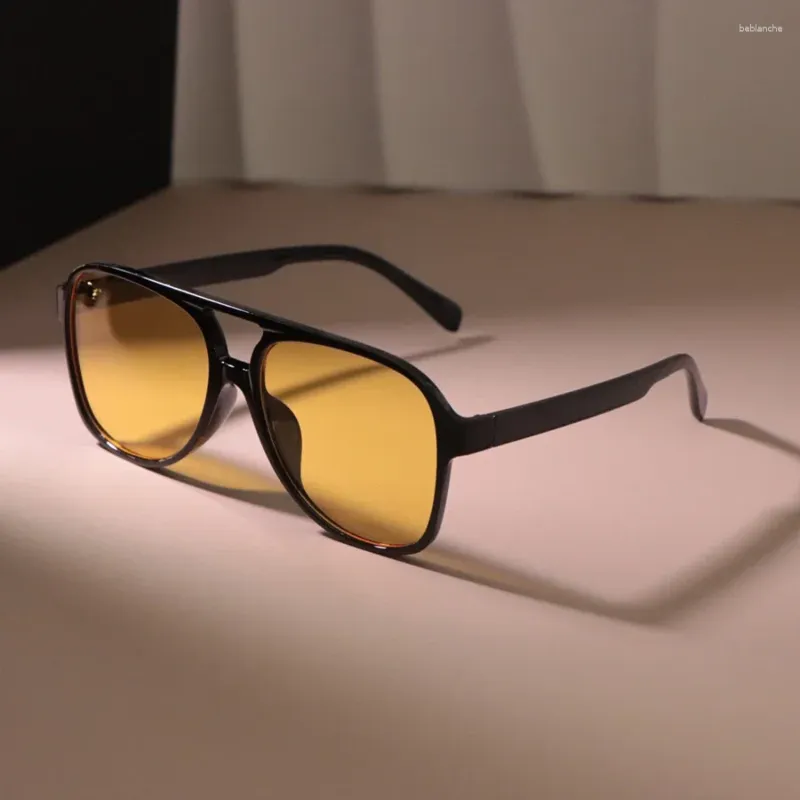 Square Retro Sunglasses for Men Frameless PC Frame UV380  display picture 3