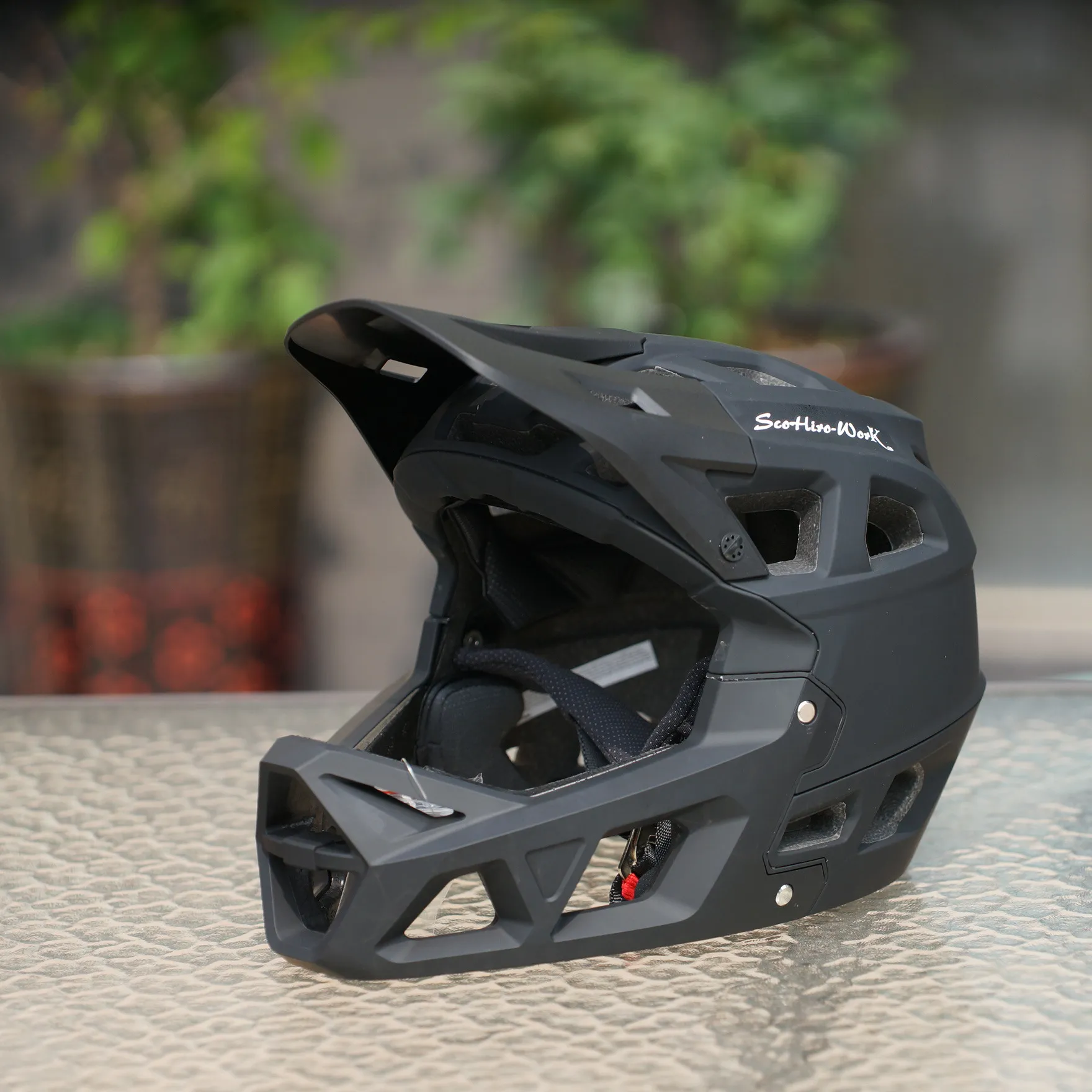 headset for hjc cl-16 helmet C91 Nardo Grey / Large making it comfortable to conv:ship dimensions:5.6L x 2.8W x 13.4H in Size:6 Feet* 1/4 Inch/2.3KG Sena 10U Bluetooth Headset