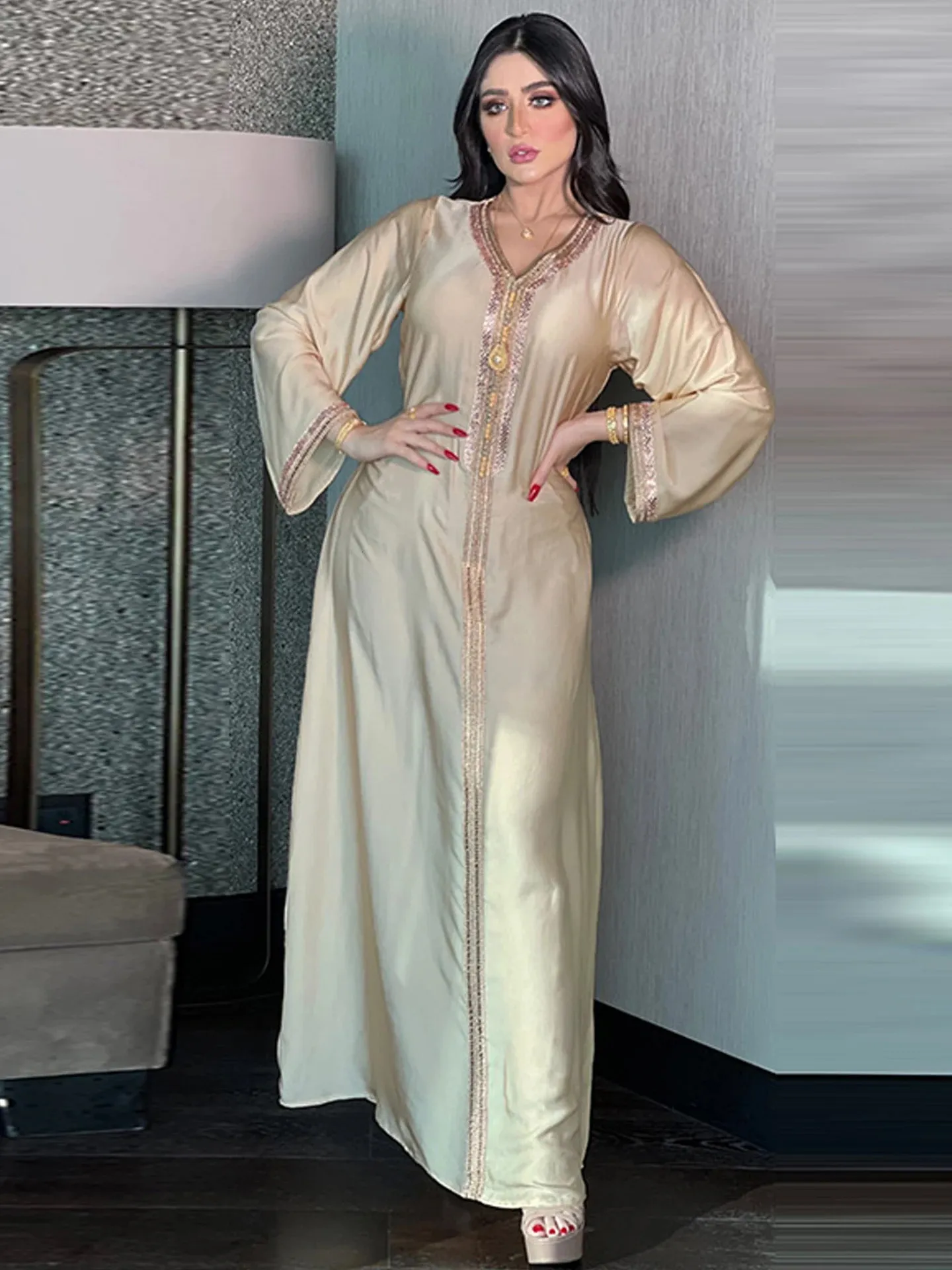 Ramadan-Inspired Women's Long Kaftan Kurti Dress with Moroccan Braids - Perfect for Parties, Evenings, and Islamic Occasions