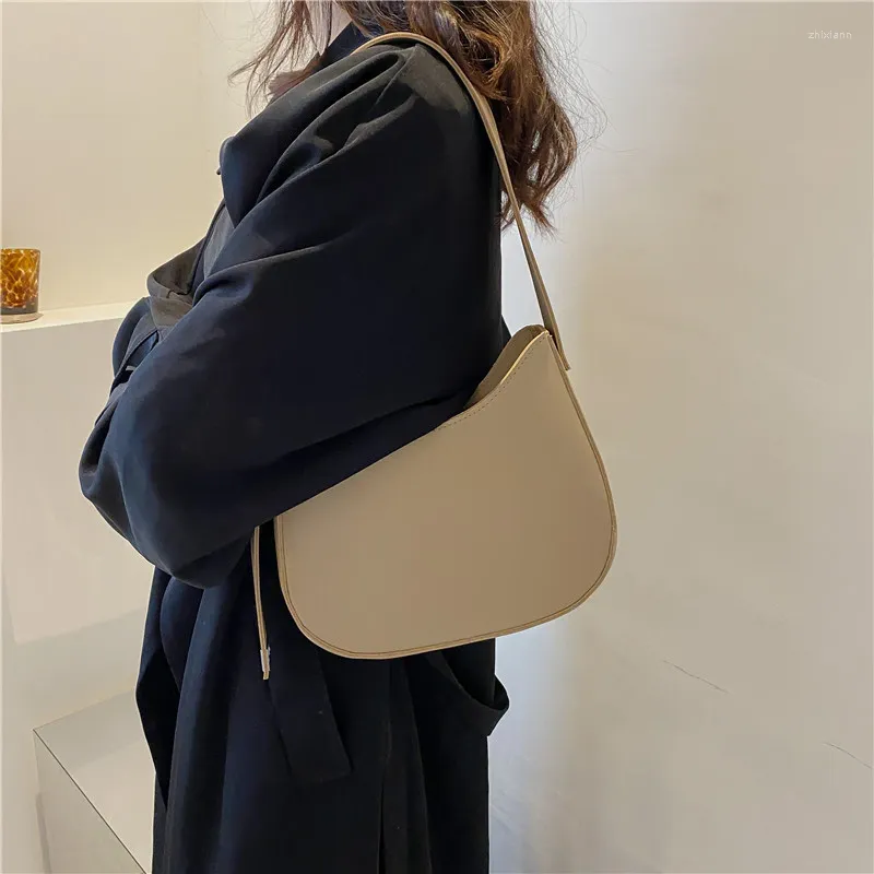 Versatile PU Leather Curved Shoulder Bag For Women Luxury