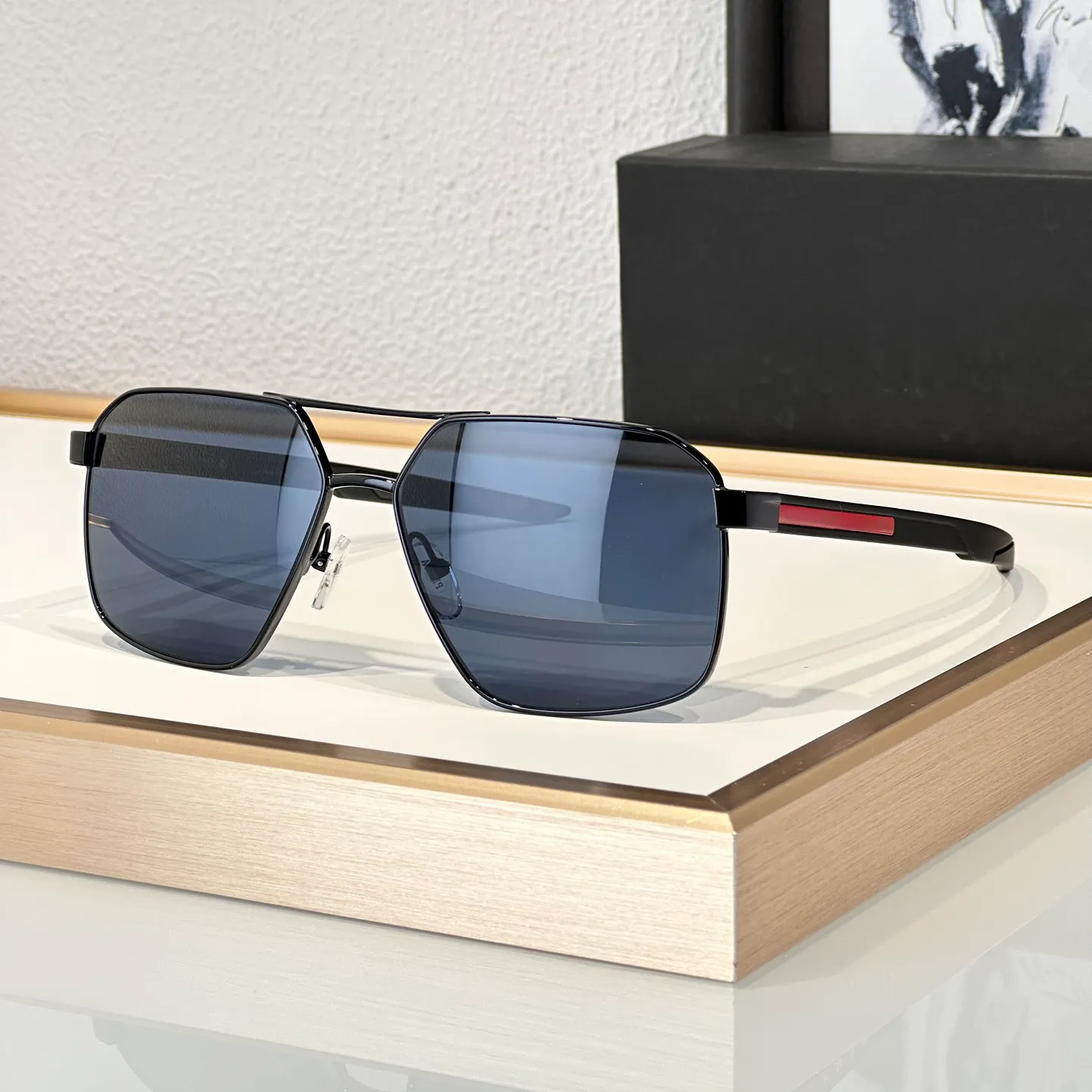 Retro Aviator Sunglasses Oversized Square Frame UV Protection Unisex Square Aviator Sunglasses For Men, Gold Metal Frame UV400  main image 4