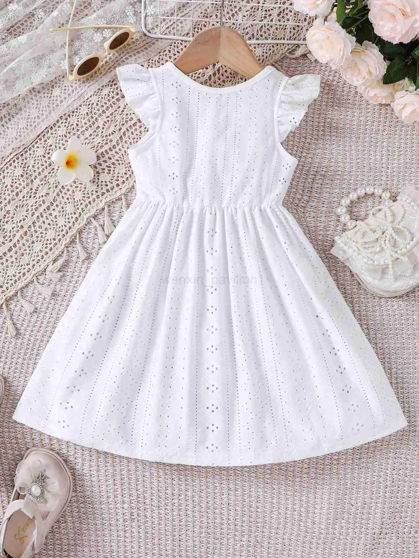 Girls white polyester knee-length summer cut-out dress with small flying  sleeve and bow from Dhgate Girl's Dresses - price 10.8