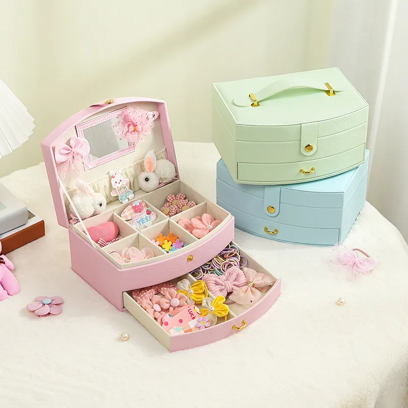 Accessorize and Organize: Where Glam Meets Practicality