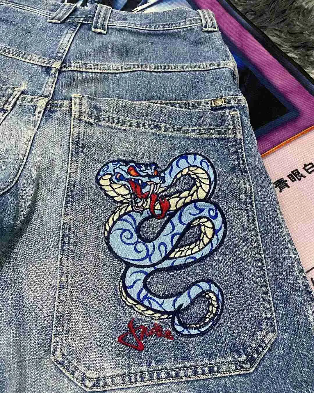 DHgate.com:Harajuku Snake Graphic Denim Shorts - High Waist