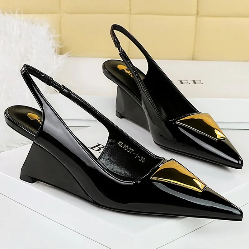 BRENTA/ブレンタ】 POINTED BACK STRAP 36｜ファッション