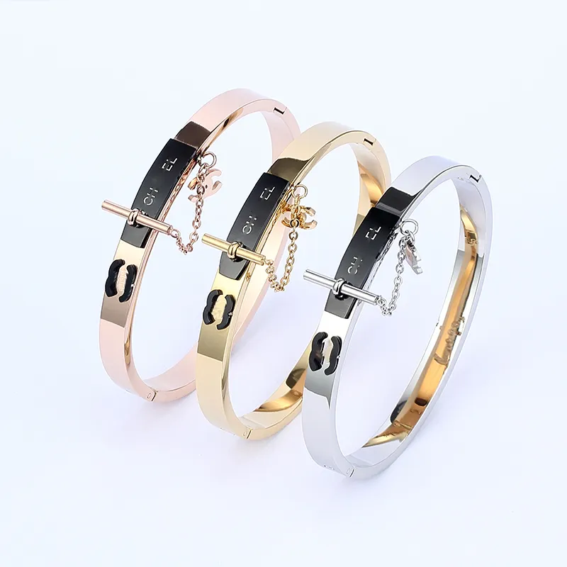 Elegant Enamel Bangle Bracelet: Vintage Style, Premium