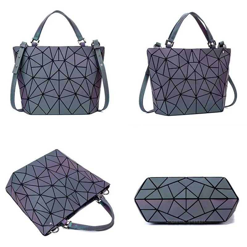 Luminous Bao Bag Holographic Geometric Foldable Crossbody Handbag For Women 2024 From Sleekshoulder 39.31 DHgate.Com