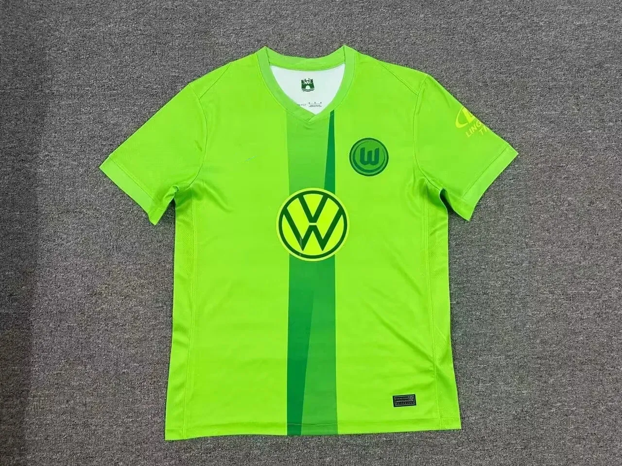 Men's 16-4XL Soccer Jerseys - VFL Wolfsburg Player Kit Short