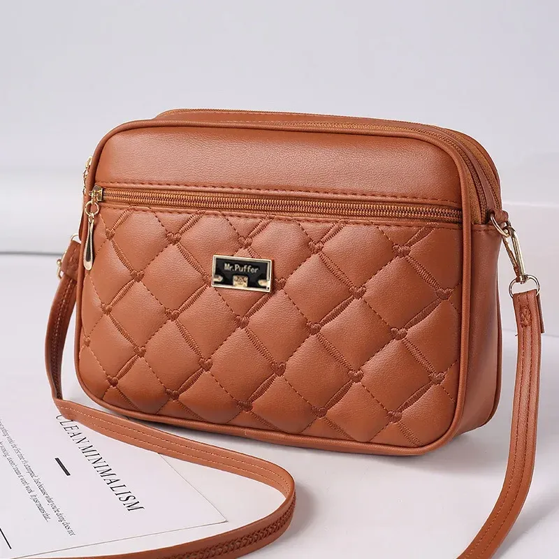 Chic Quilted Crossbody Bag: One-Shoulder Square Handbag - Stylish