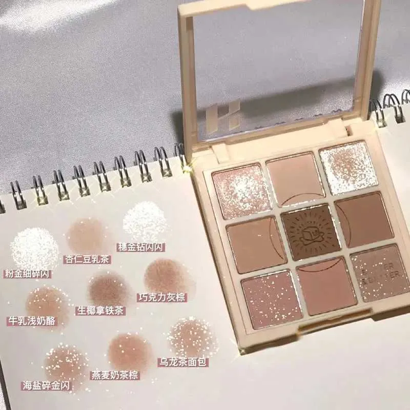 Travel Eyeshadow Palette: Long-Lasting, Pigmented Colors