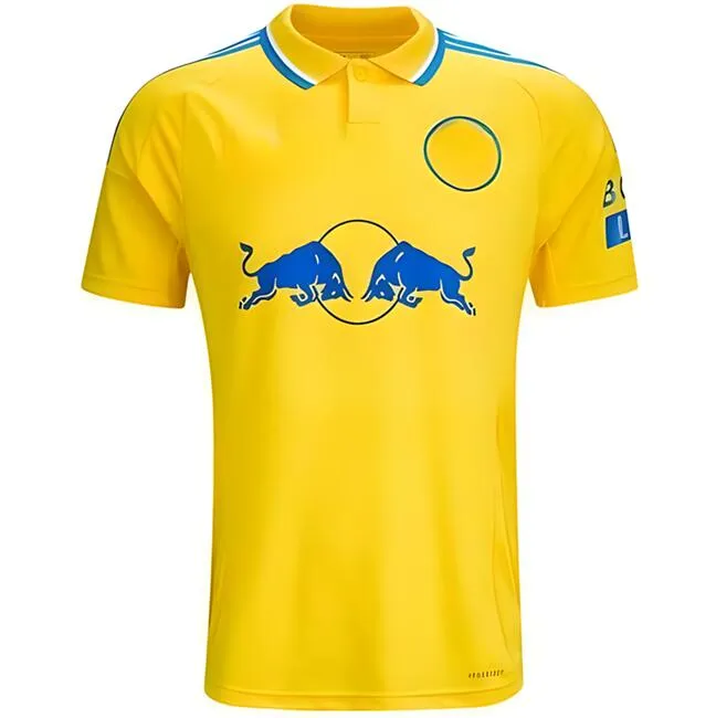 Leeds football shirt 2025