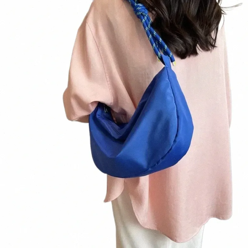 DHgate.com:Nylon Cloth Shoulder Bag: Vintage Solid Color DHgate.com:Nylon Cloth Shoulder Bag: Vintage Solid Color