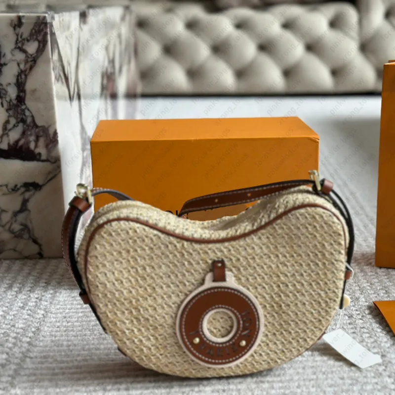 Save Big on Bulk Straw Bucket Crossbody Bag Woven Bucket Bag: Summer Straw  Crossbody Handbag Small Fashionable Vegetable Basket Tote Best Deals on 