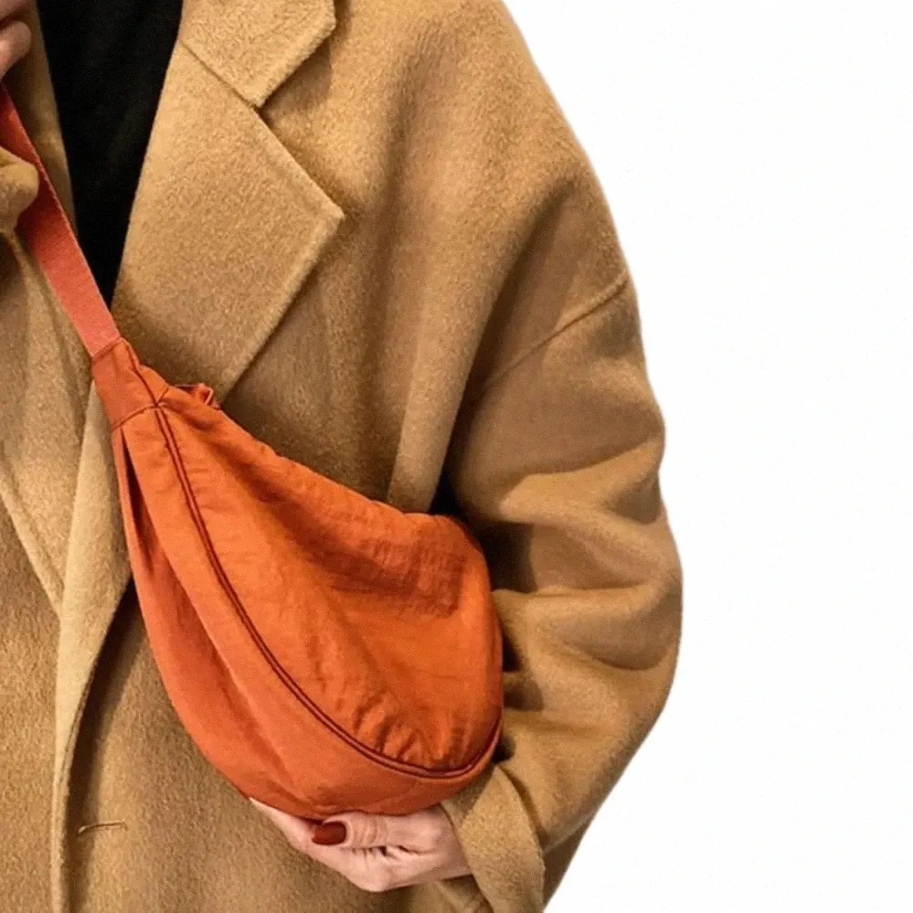 DHgate.com:Lightweight Waterproof Shoulder Bag - Summer