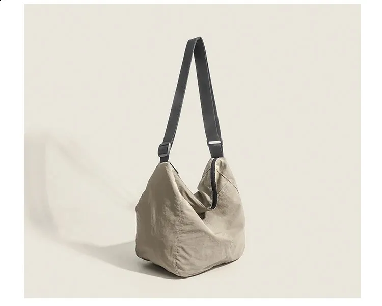 バッグ CGL bag 80c086d4-7dd7-40f1-adcf-