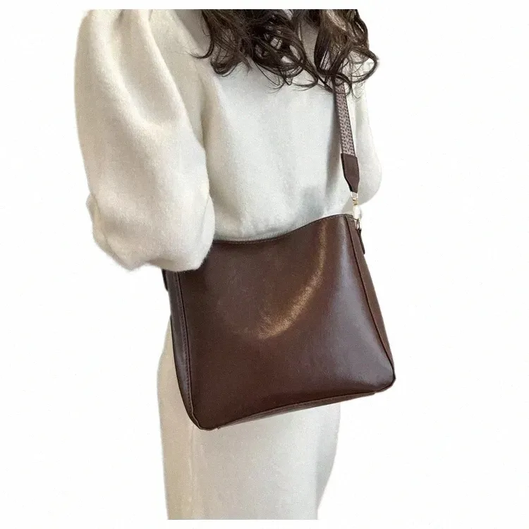 Bucket bag retro versatile one-shoulder messenger 2022 Spring New Products Women main image 2