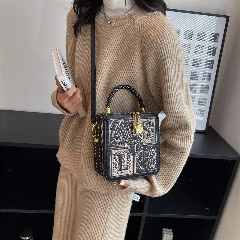 DHgate.com:Embroidered Canvas Crossbody Bag: Premium Small DHgate.com:Embroidered Canvas Crossbody Bag: Premium Small