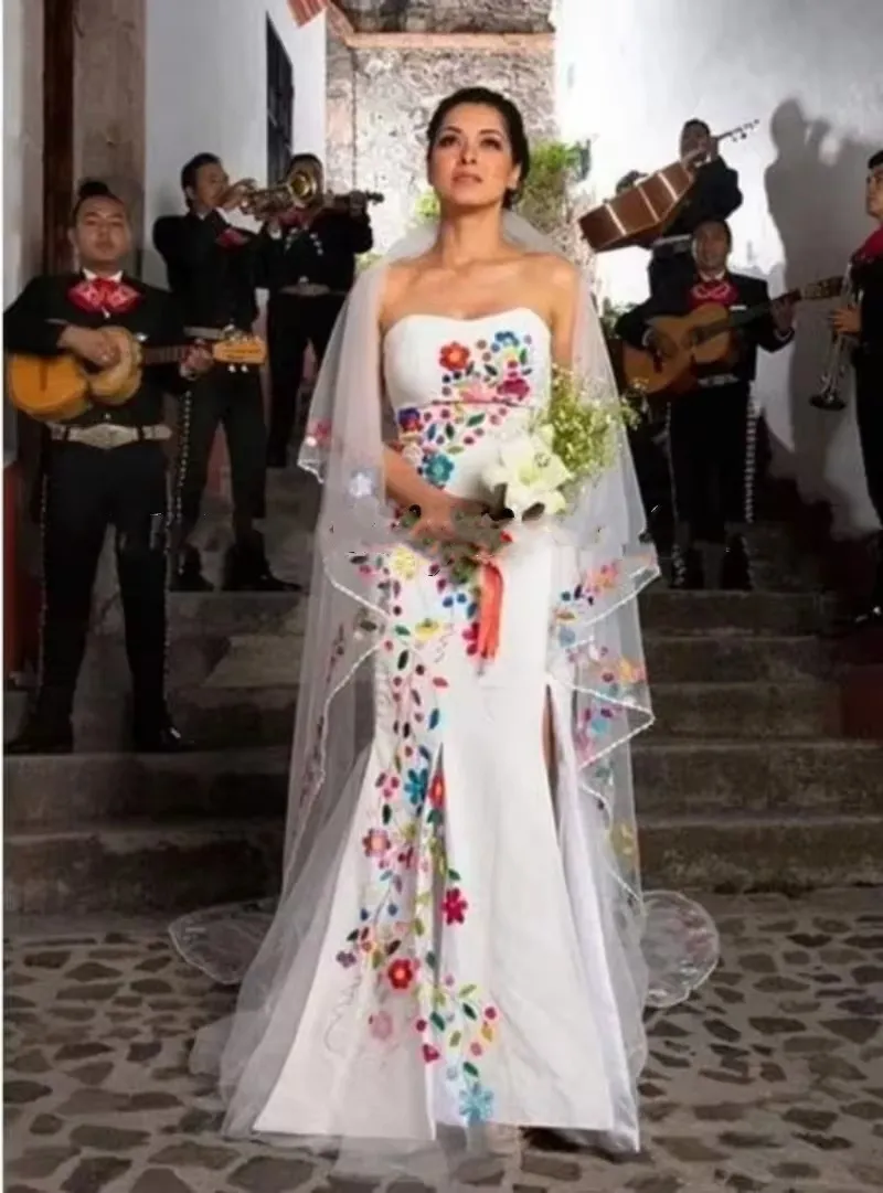 mexican embroidered mermaid dress Vintage Mexican Ral Mexican mermaid wedding dress with Embroidery, Sweetheart Back, and Lace-Up Detail