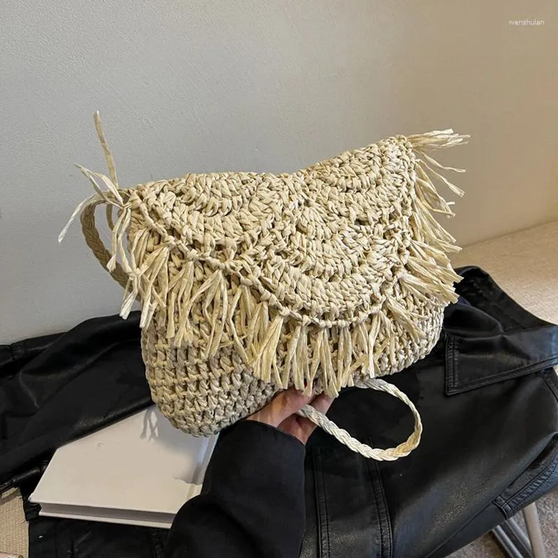 Straw clutch with tassels hotsell