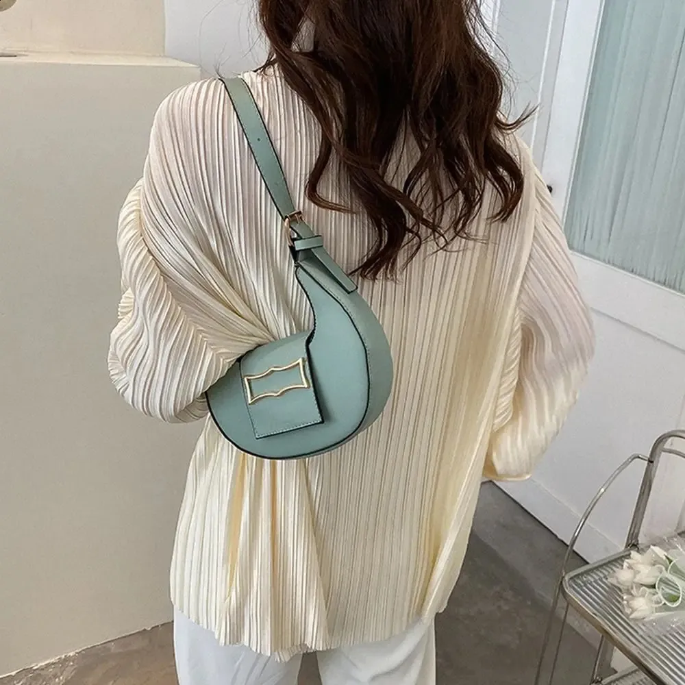 バッグ OUAT shoulder bag steel Amazon.com: UTO Women Skull Tote Bag Rivet Studded Handbag