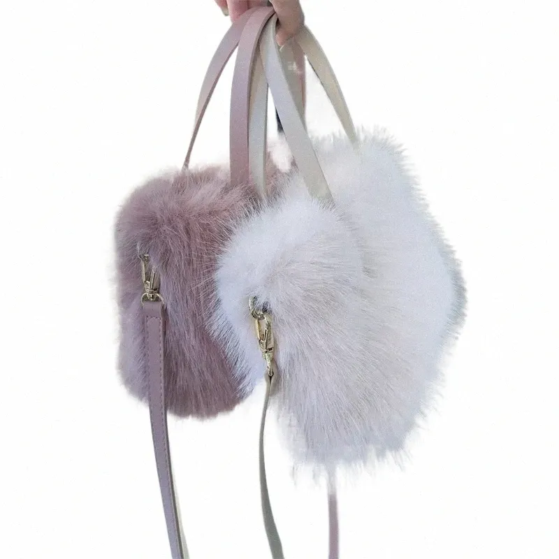 DHgate.com:Faux Fur Crossbody Bag: Plush Winter Tote with