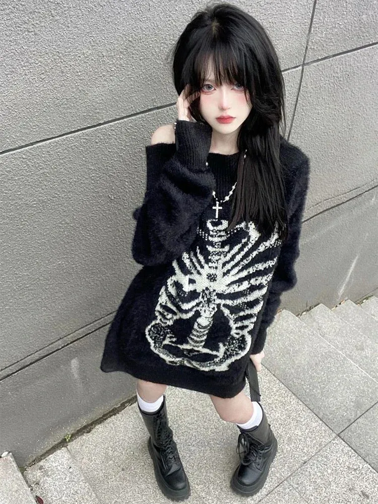 KOSAHIKI Y2K Aesthetic Blackpullover crochet sweater with KOSAHIKI Y2K Aesthetic Blackpullover crochet sweater with