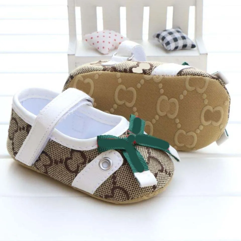Luxury Designer Baby Sneakers For Kids Trendy Infant Pre Walker Shoes, Flat Shoes For Autumn