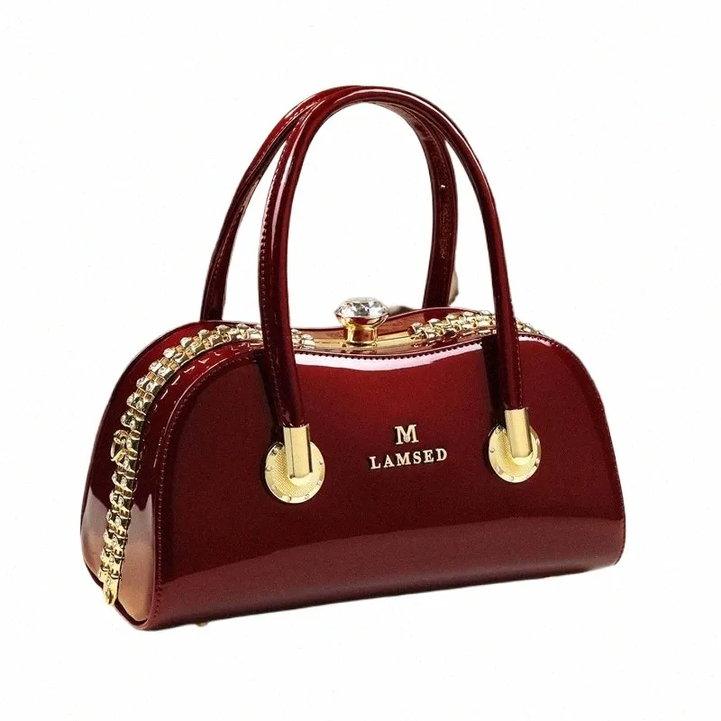 DHgate.com:Patent Leather One-Shoulder Crossbody Bag