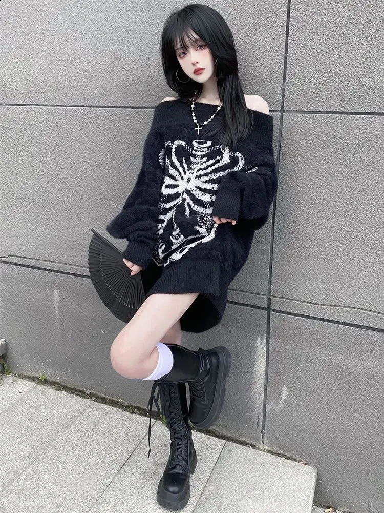 KOSAHIKI Y2K Aesthetic Blackpullover crochet sweater with