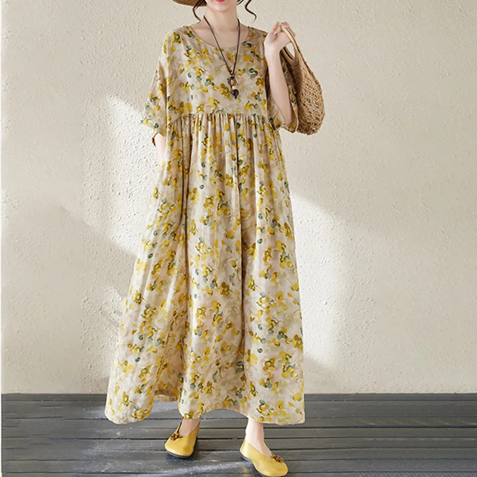 Bohemian Vintage Floral maxi dress for Women - Oversized, Short Sleeve, Flared Hem, Plus Size Vestidos (240724)