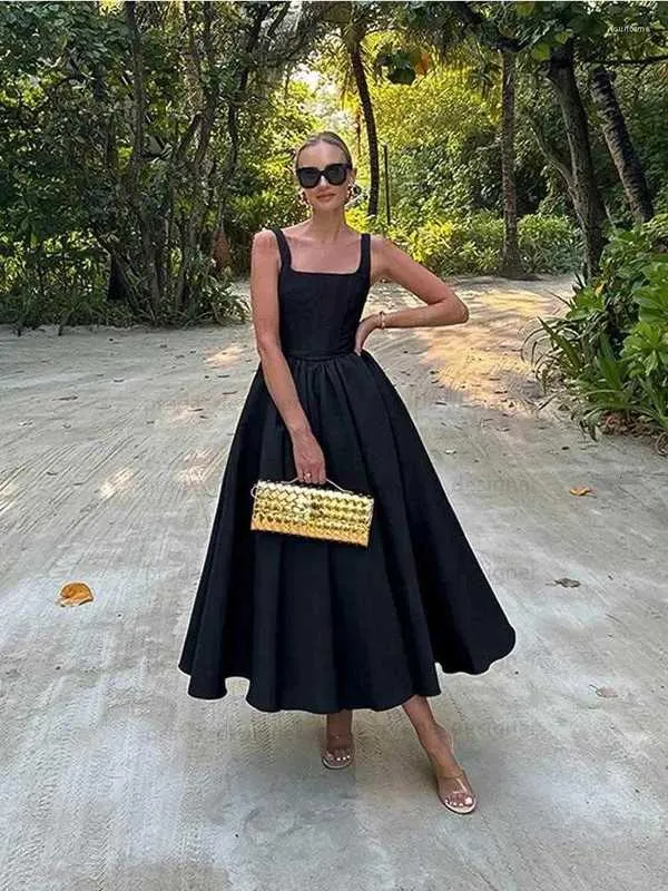 lady elegant maxi dress Ladies Elegant Off Shoulder Short Sleeve Maxi Dress – J•Ocea main image 0