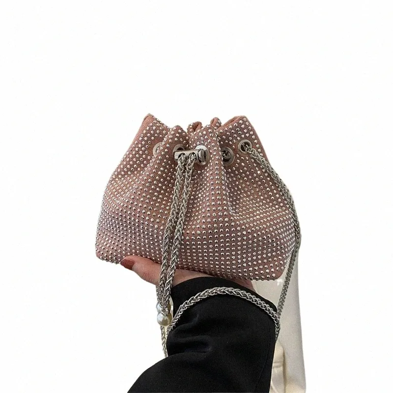 DHgate.com:Sparkling Rhinestone Bucket Bag - Chic Pearl