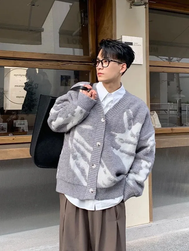 Mens Vintage 90s Cardigan Loose Fit Knitted Sweater, Graphic