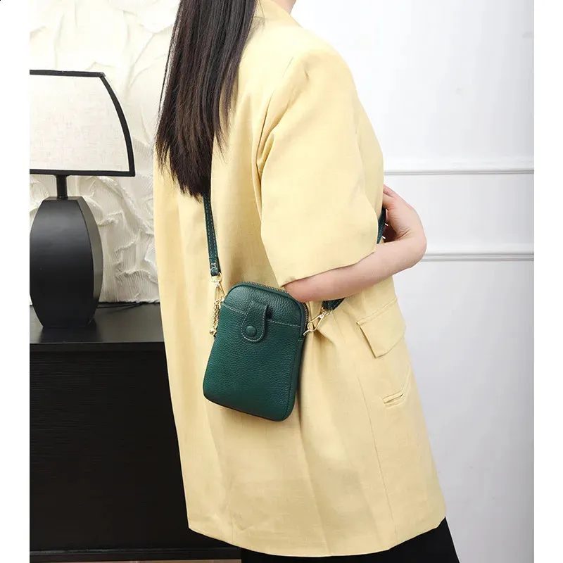 Borsetta / Porta-cellulare in Vera Pelle made in Italy– Stock Vera Pelle