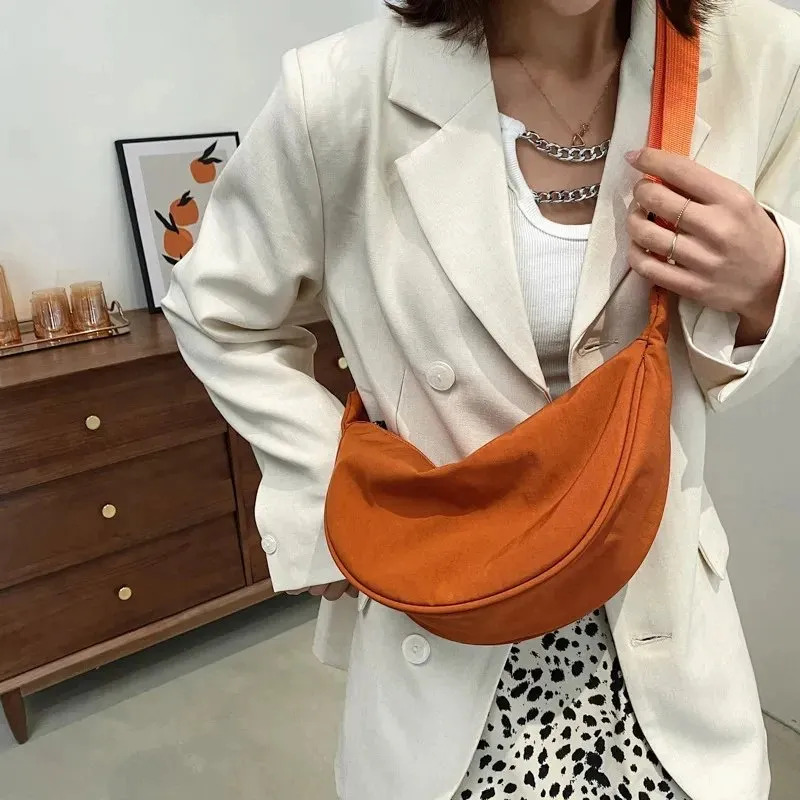 DHgate.com:Trendy Nylon Shoulder Bag for Women - Lightweight