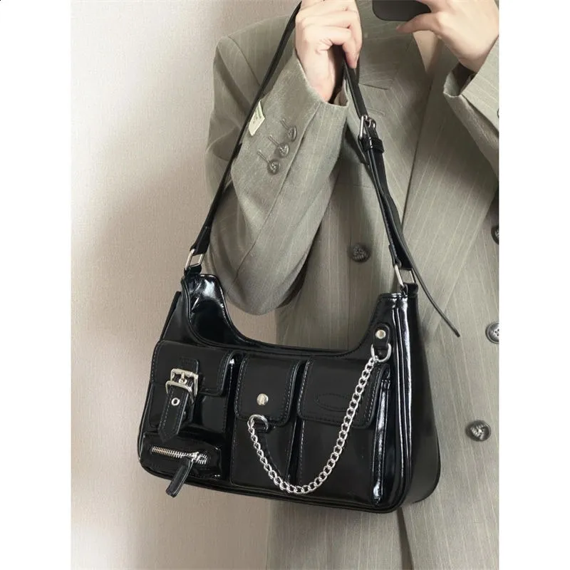 TREEMINGBIRD◆Maxi Stud Shoulder Bag 大容量 韓国人気 Harajuku Y2K PU Personalized Women's Cross Shoulder
