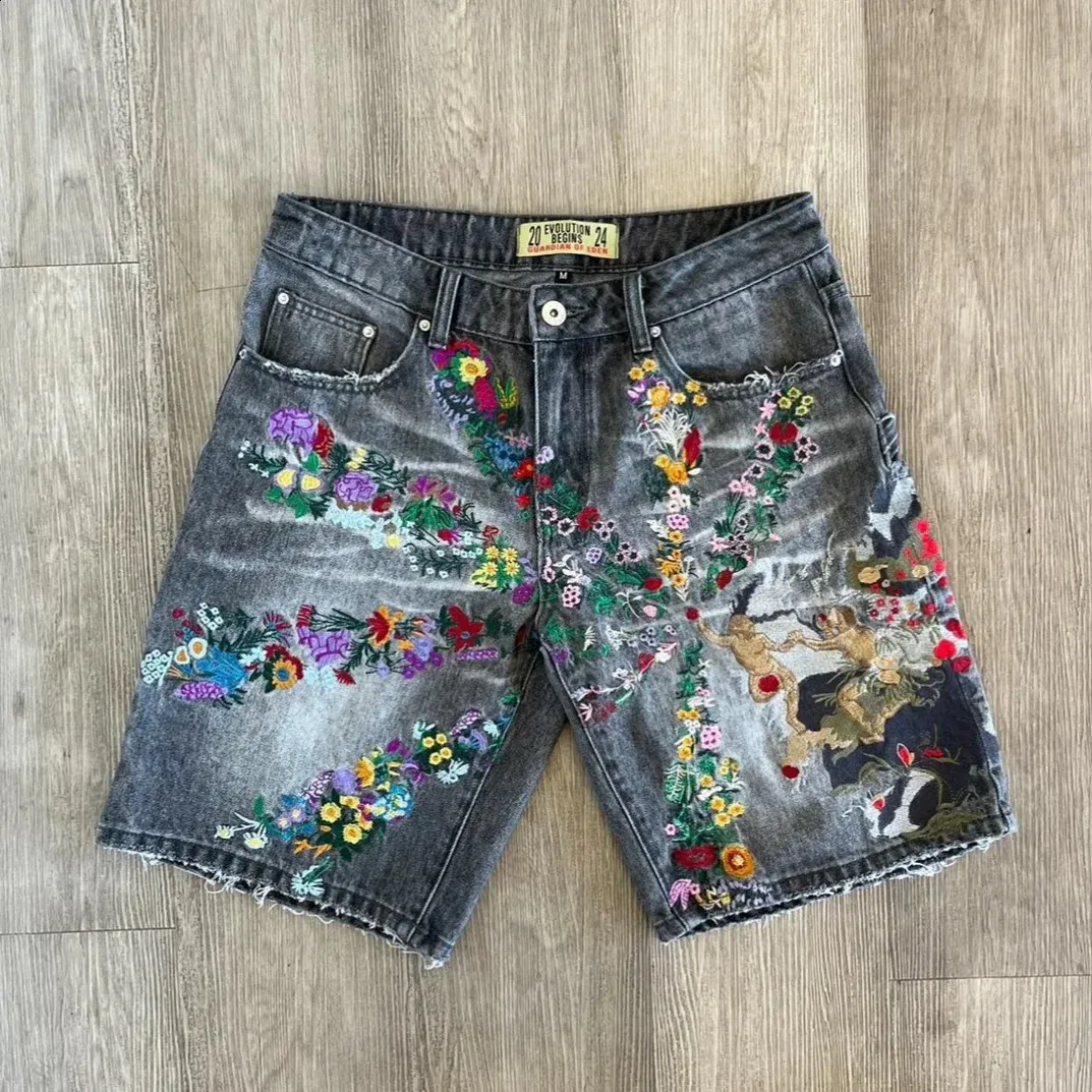 DHgate.com:Embroidered Punk Denim Shorts: Y2K Style DHgate.com:Embroidered Punk Denim Shorts: Y2K Style