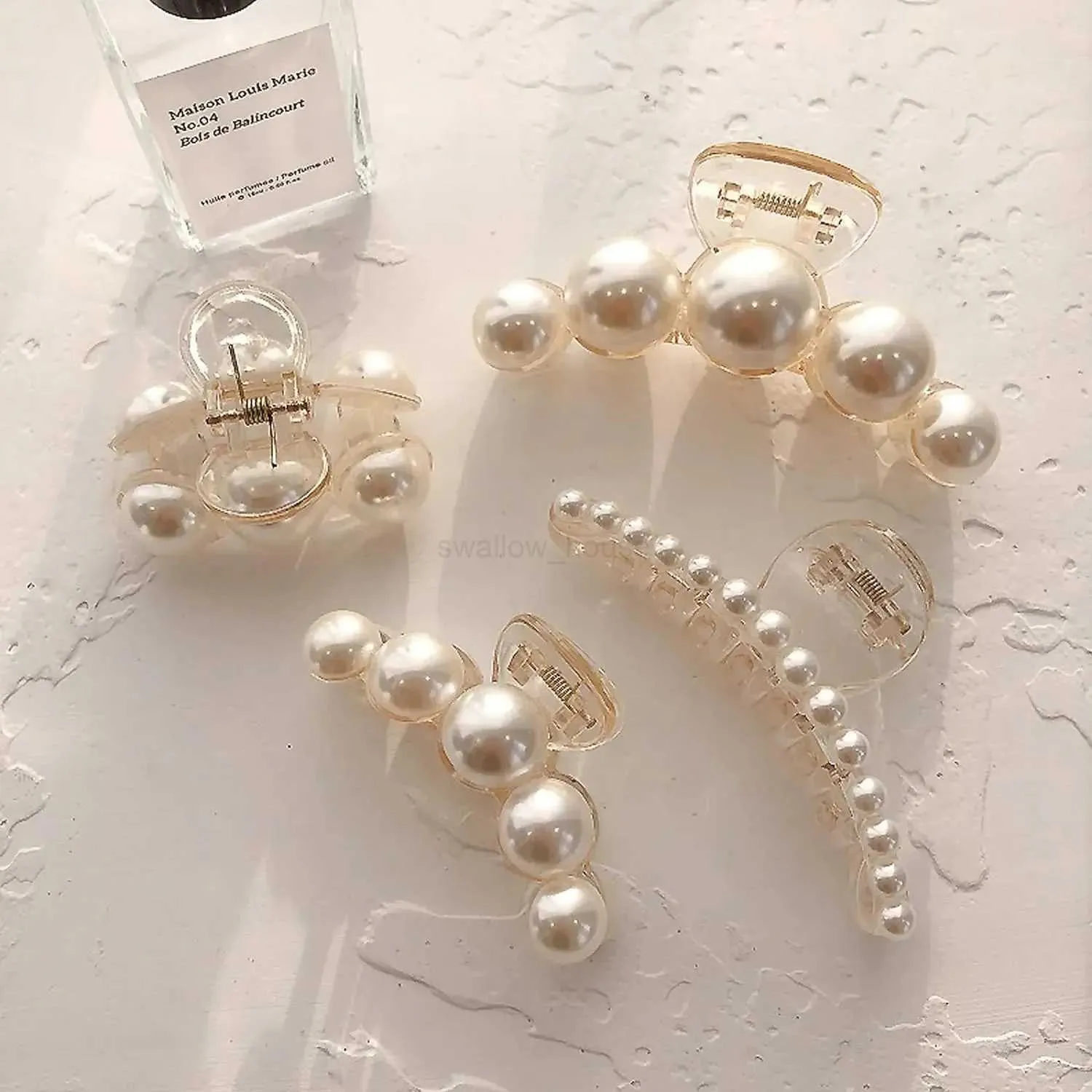 Pearl Hair Clips 4-Pack: Large, Strong Hold Claw Clips  display picture 3