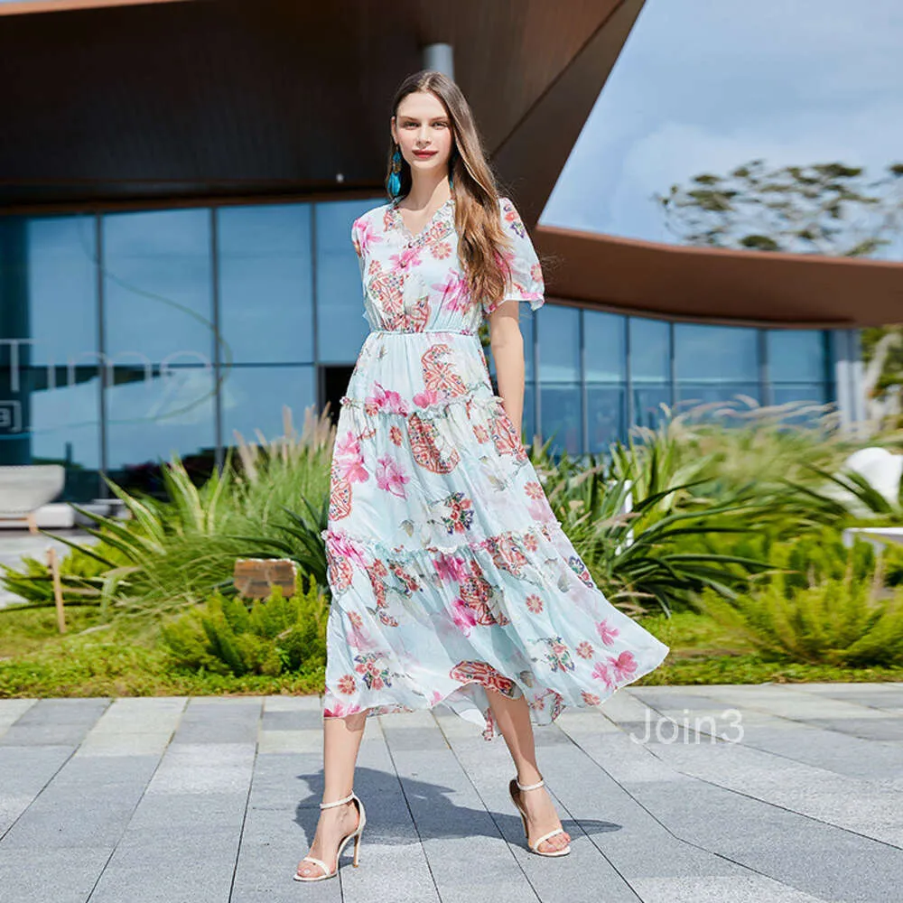 Plus Size Chubby mm Seaside Vacation Dress with Slimming Waist Cinching Design, Gentle Floral Ruffle edge - Bestseller! Plus Size Chubby mm Seaside Vacation Dress with Slimming Waist Cinching Design, Gentle Floral Ruffle edge - Bestseller!