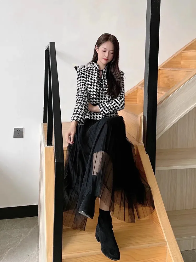 Ladies Autumn Jackets Plaid Skirt Women Set: Elegant Two Piece