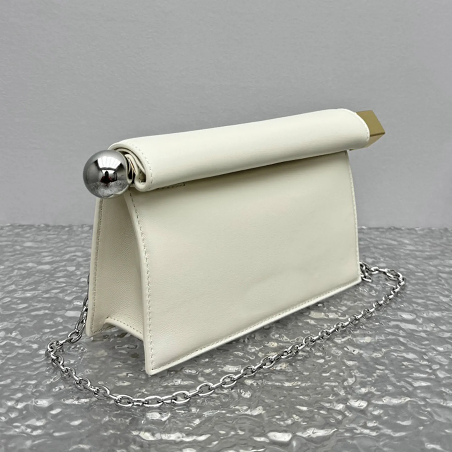 New La Pochette Rond Carre Folded Clutch Bag Luxury Designer Genuine Leather Rolls Magnetic Closure Shoulder Bag Card Pocket Circle Square Endings