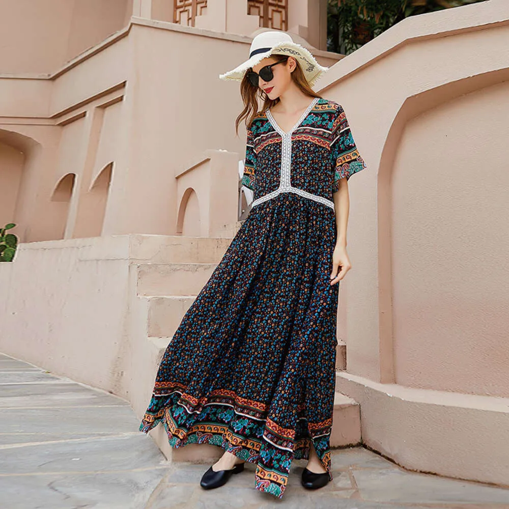 Bohemian Oversized Beach boho maxi skirt from Hainan Sanya Holiday CollectionColor: Multiple colors (Not specified)Suitable Gender: UnisexSize: Not