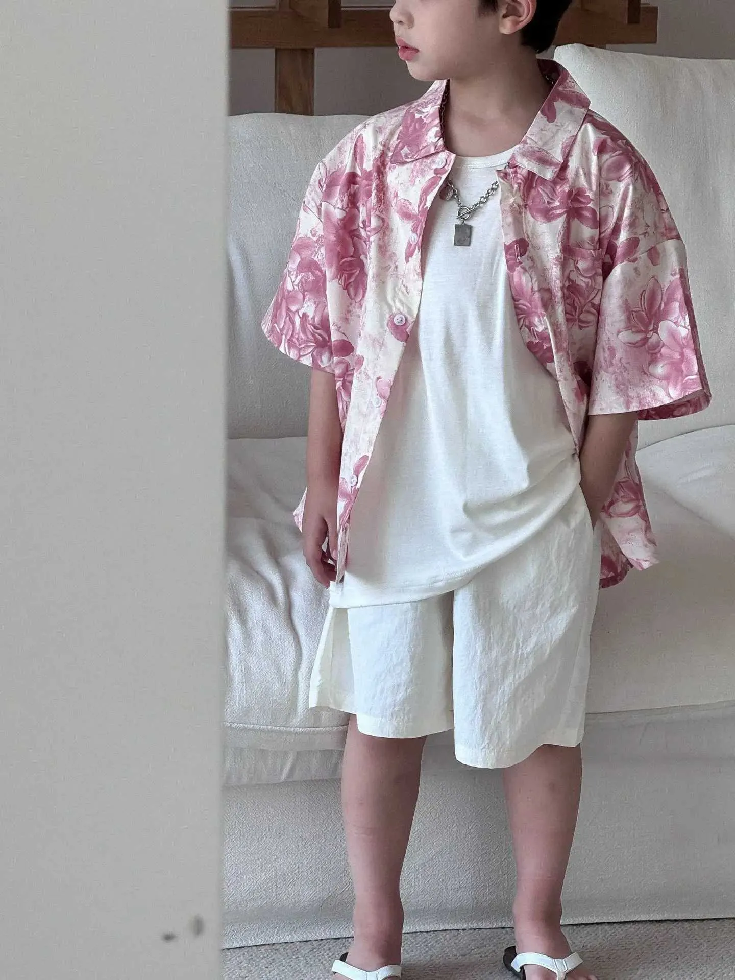 Handmade Relaxed Fit Pink Linen Shirt – Comfortable and Versatile Design 4290 Handmade Relaxed Fit Pink Linen Shirt – Comfortable and Versatile Design 4290