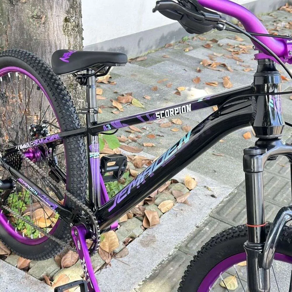 DHgate.com:26 Aluminum Alloy Disc Brake Mountain Bike with DHgate.com:26 Aluminum Alloy Disc Brake Mountain Bike with