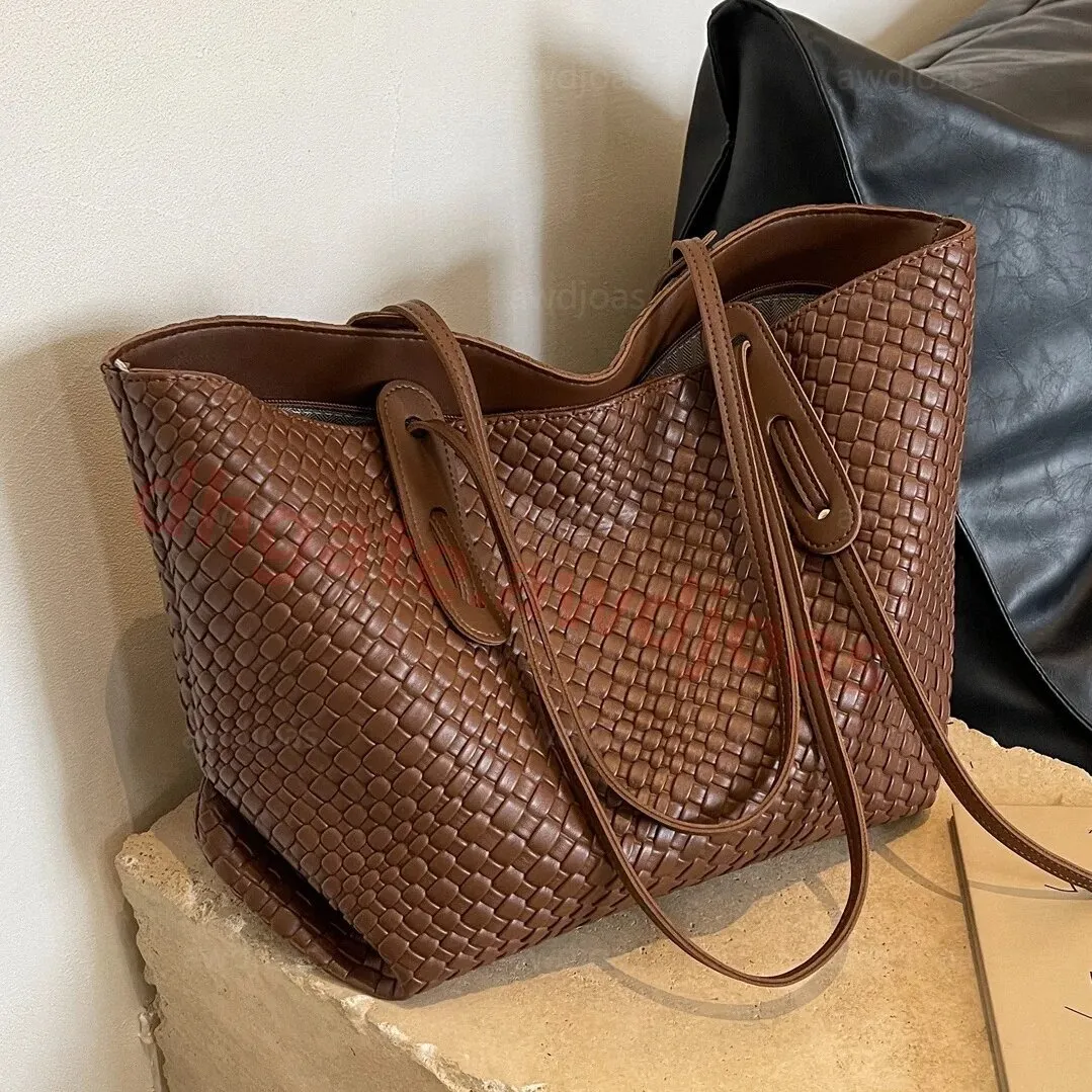 Large Tote Bag Commuter Quilted Bag Designer Beach Bag School Work Laptop Tote Real Leather Handbag Travel Handbag Crossbody Casual Tote 45 28 18cm
