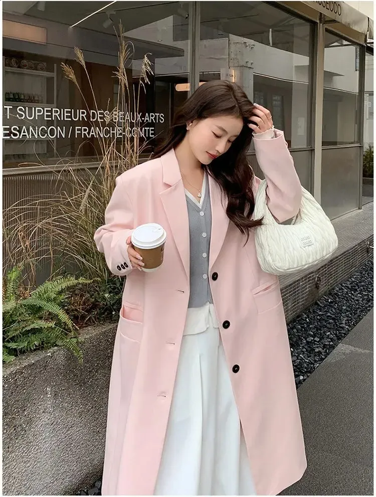 Winter Style Notched Single Breasted coat for Women - Wide-waisted Office Wear (2024) Winter Style Notched Single Breasted coat for Women - Wide-waisted Office Wear (2024)