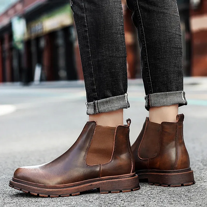 Geox Men's Classic Ankle Boot – Breathable Chelsea Boot, Leather, Easy-On Elastic, Removable Insole
