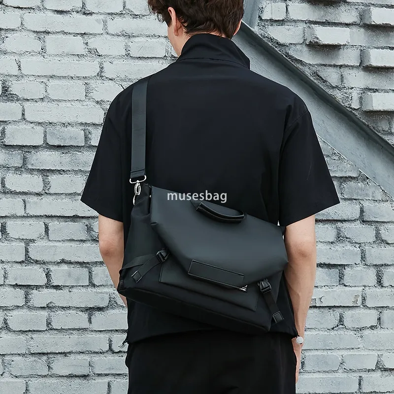 【mù_ 】 POSTMAN BAG / BLACK Japanese Dead Flying Toog Crossbody black bag for Men